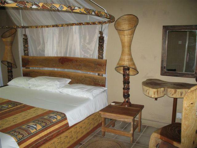 Norman Carr Cottage Monkey Bay ภายนอก รูปภาพ